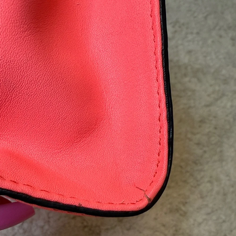 Kate Spade Surprise Coral Scarlett’s Carroll Park Shoulder Bag